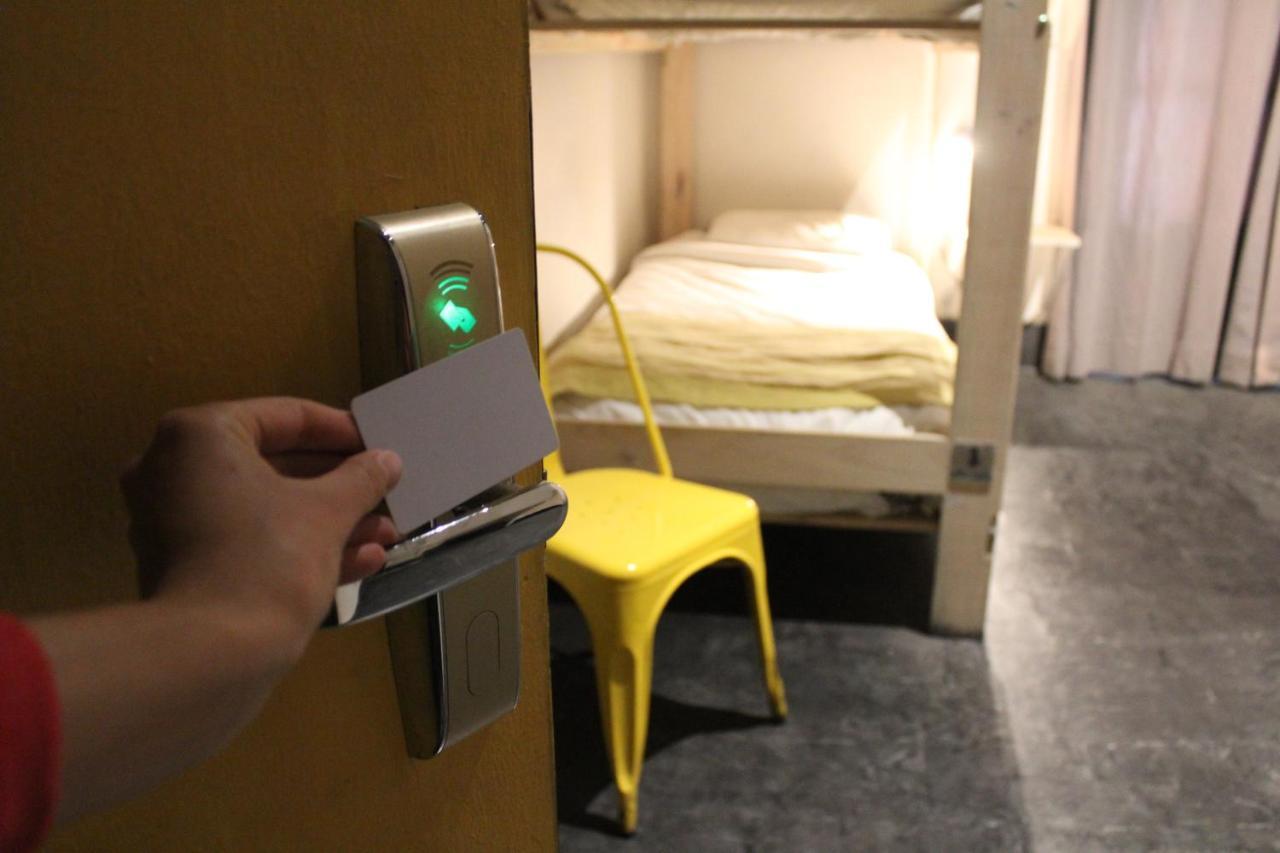 Hostel Boutique Merced 88 سانتياغو المظهر الخارجي الصورة